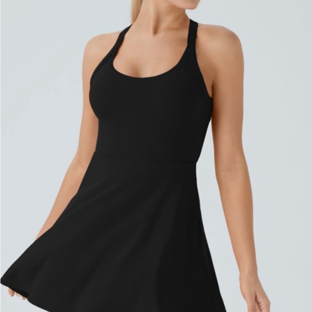 Backless twisted dress